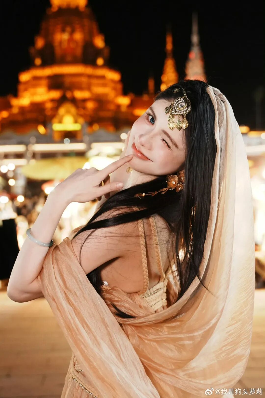 狗头萝莉卖煎饼摆摊新花样，最贵7777元可获得专属摆摊位引流，如果你是商家会愿意吗？-吃瓜网