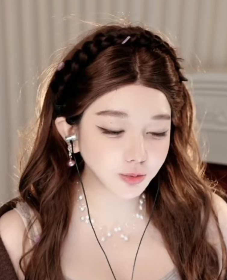 图片[3]-写真一姐刘飞儿称年轻不懂事，遇到想包Y自己的，直言对方太丑后拒绝，如今回忆往事并不后悔，引发网友热议~-吃瓜网