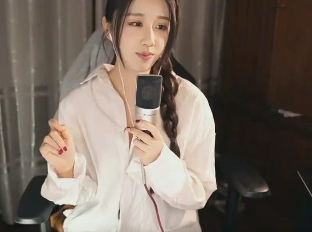 图片[6]-助眠女主播轩子巨2兔卖D模被喷，其回应称大人用品不丢人，穷才丢人引发网友热议~-吃瓜网