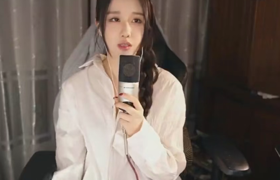 图片[8]-助眠女主播轩子巨2兔卖D模被喷，其回应称大人用品不丢人，穷才丢人引发网友热议~-吃瓜网