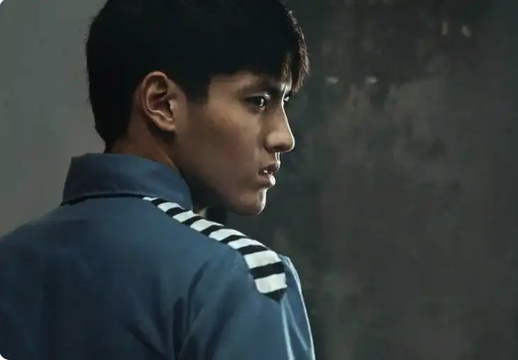 图片[12]-又抓一个！知名男星被判刑，整个事件太离谱了……-吃瓜网